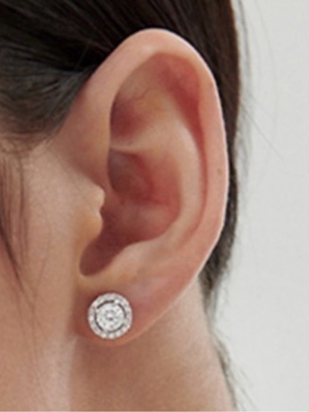 Cate & Chloe Ariel CZ Halo Stud Earrings Gold Plated NWB - Picture 2 of 9
